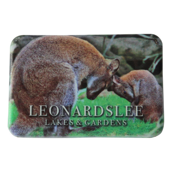 Leonardslee Magnet